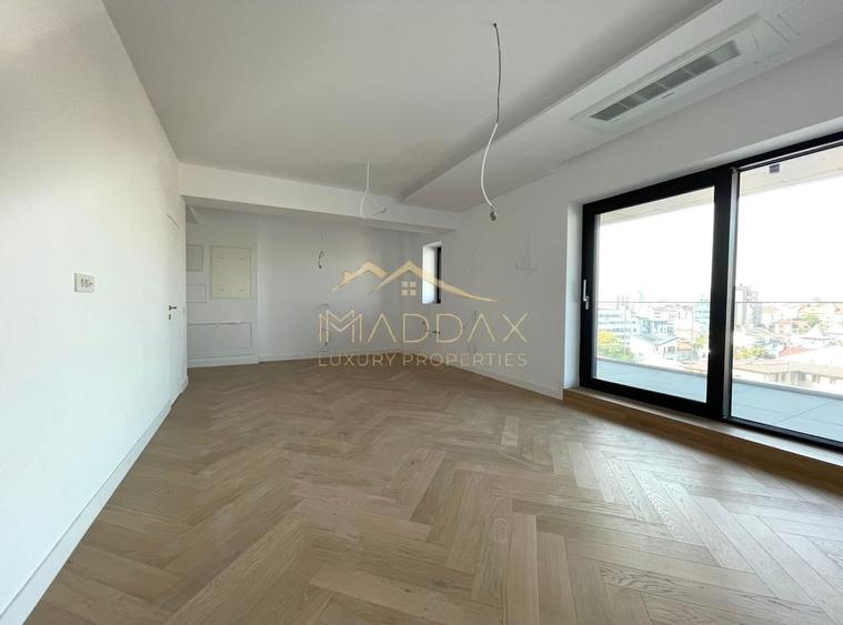 Apartament cu 3 camere în Unirii