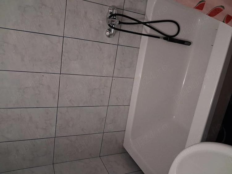 Garsonieră decomandată în Central