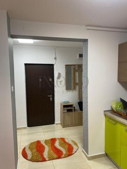 Apartament cu 3 camere decomandat în Panduri