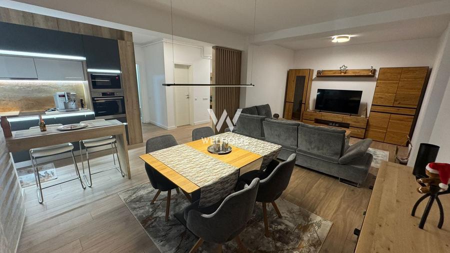 Apartament cu 2 camere decomandat, mobilat în Central