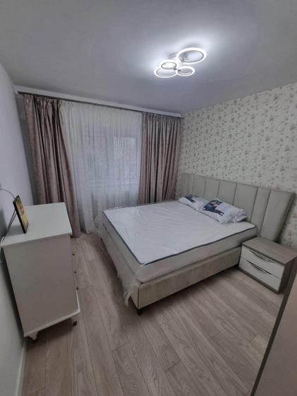 Apartament 2 camere de închiriat complet renovat pe termen lung 600€ - 14