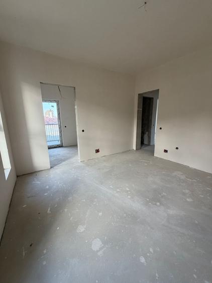 Triplex 112 mp utili, teren 180mp, ansamblu privat, Floresti - 9