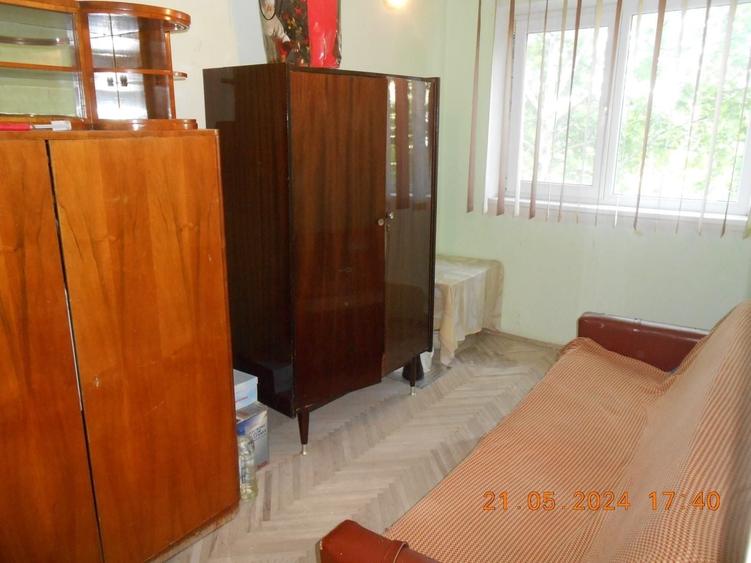Apartament cu 3 camere decomandat în Calea Galați