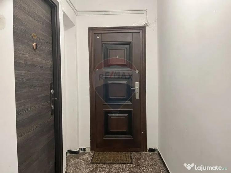 Apartament cu 3 camere decomandat în Fundeni