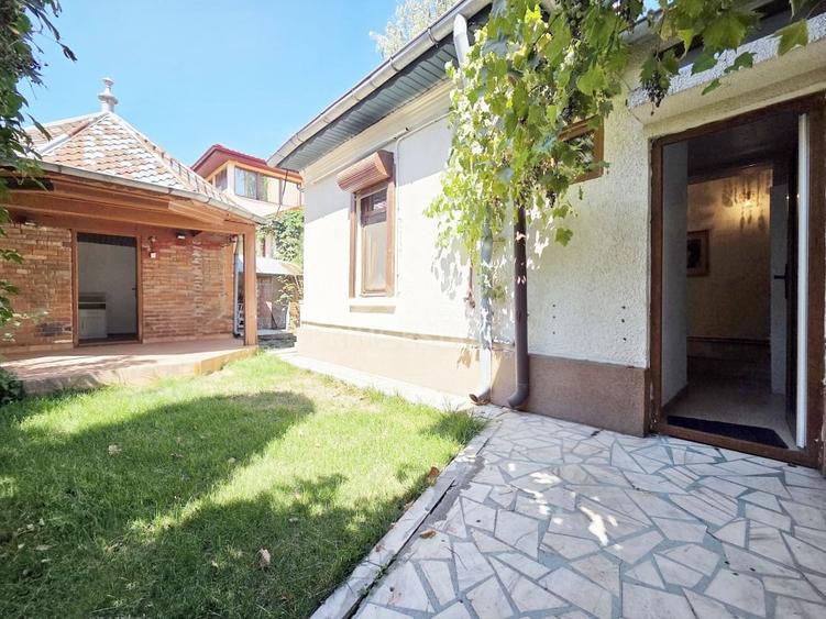 Casă individuală cu 3 camere cu Canalizare în Turda