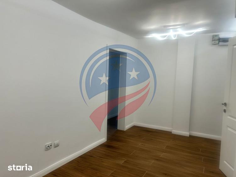Spațiu comercial, de 48 mp, în Central