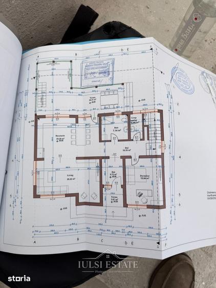 Casă cu 5 camere cu Teren 704 Mp în Târgșoru Vechi