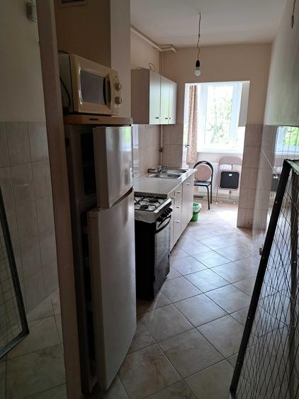 Garsonieră decomandată în Tudor
