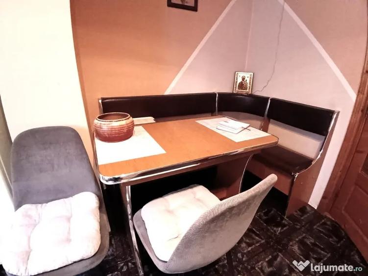Apartament cu 4 camere semidecomandat în George Enescu