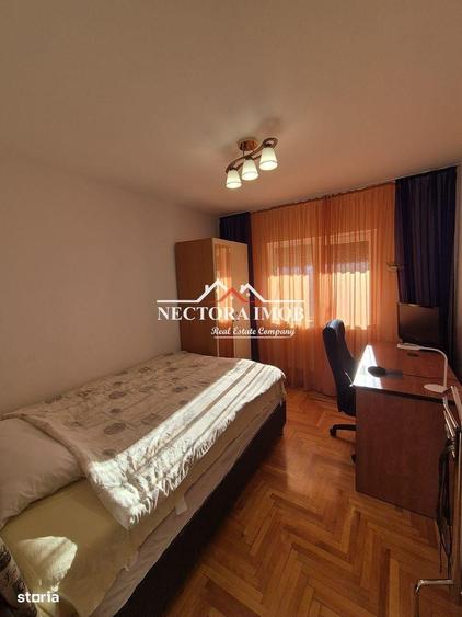 Apartament cu 3 camere decomandat în Nufărul