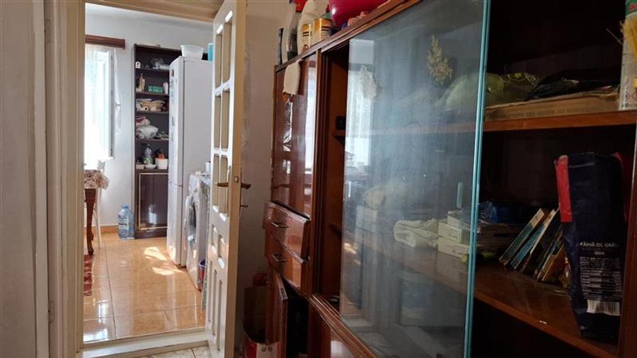 Casă individuală cu 3 camere cu Teren 870 Mp în Exterior Est