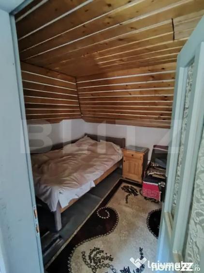 Casă cu 5 camere cu Teren 175 Mp în Lunca