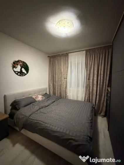 Apartament cu 3 camere decomandat în Lăpuș