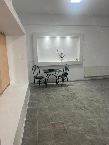 Spațiu comercial, de 72 mp, în Central
