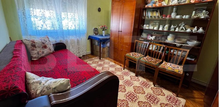Apartament cu 2 camere semidecomandat, mobilat în Cetate — fotografia 3