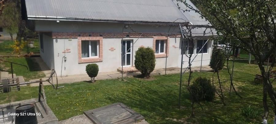 Casă individuală cu 3 camere cu Teren 1800 Mp în Preutești