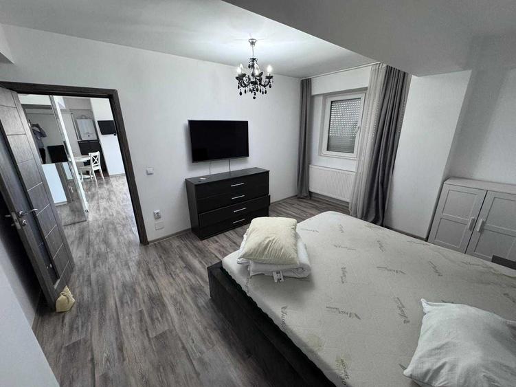 Apartament cu 2 camere decomandat în Micro 3
