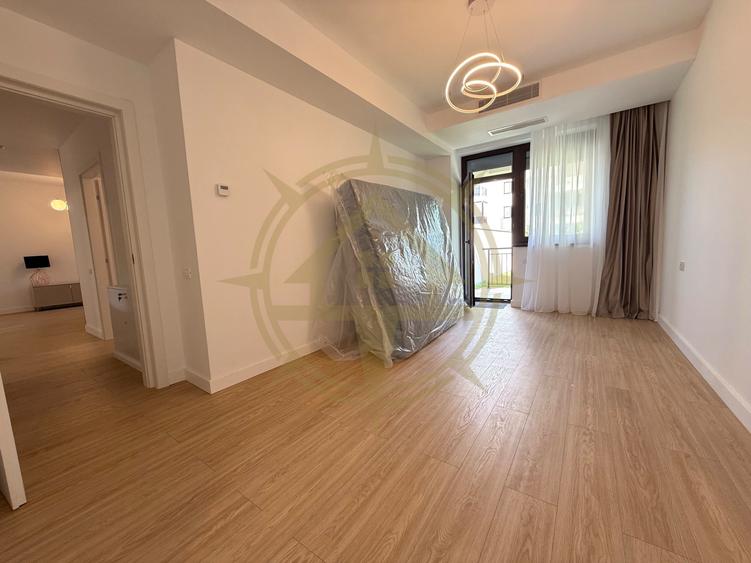Apartament cu 3 camere semidecomandat, mobilat în Dămăroaia