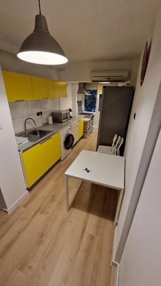 Apartament cu 2 camere semidecomandat în Siderurgiștilor
