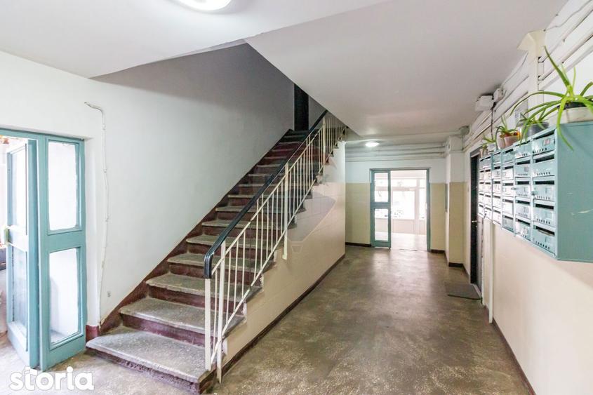 Apartament cu 3 camere în Vitan