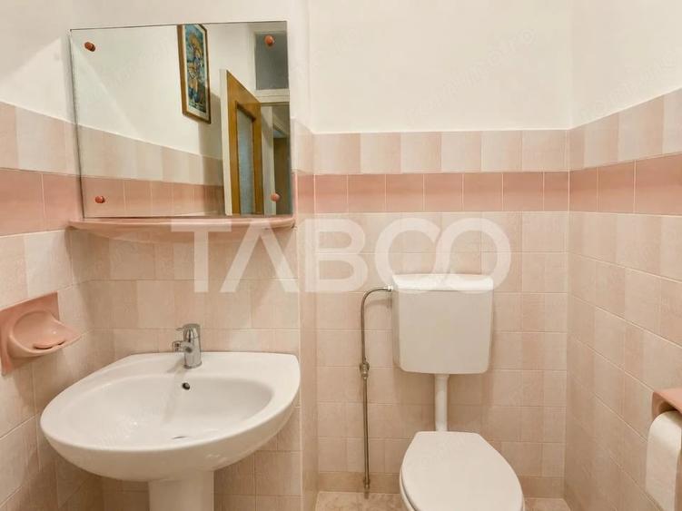 Apartament cu 3 camere decomandat în Terezian