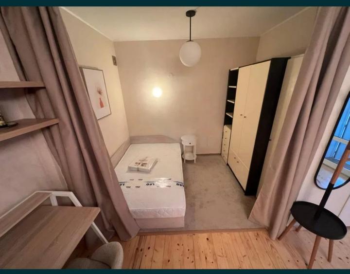 Apartament cu 2 camere decomandat, mobilat în Central