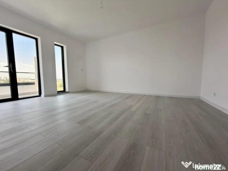 Casă cu 5 camere cu Teren 301 Mp în Central