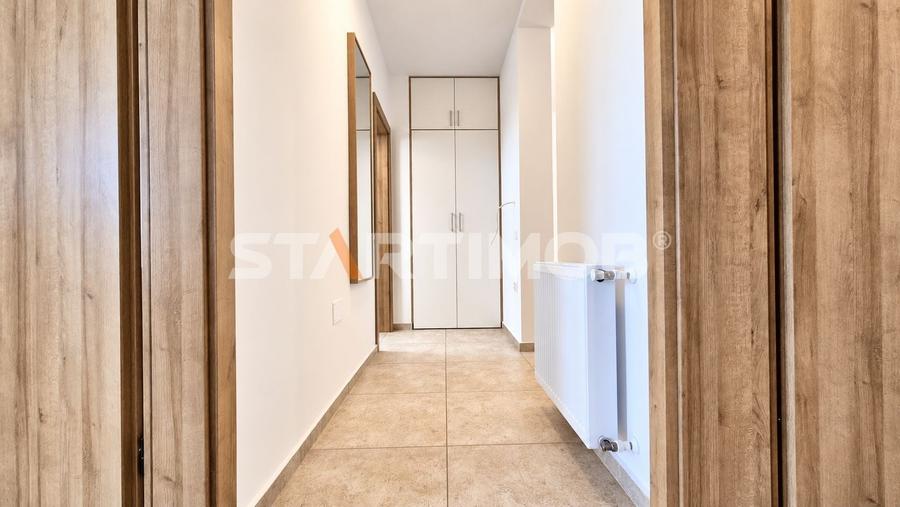 Apartament cu 2 camere decomandat, mobilat în Tractorul