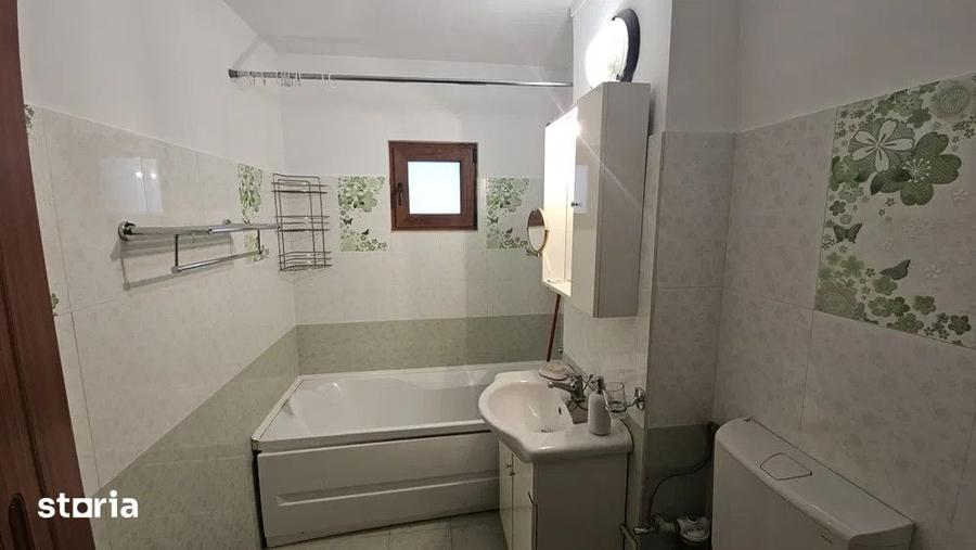 Spațiu comercial, de 84 mp, în Dârste