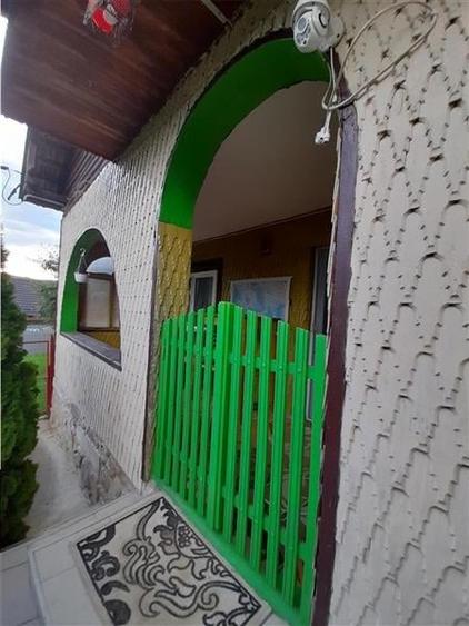 Casă cu 4 camere cu Teren 987 Mp în Central