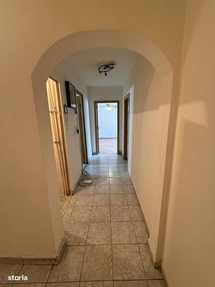Apartament cu 2 camere decomandat, mobilat în Moinești