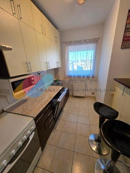Apartament cu 2 camere semidecomandat, mobilat în Mărăști