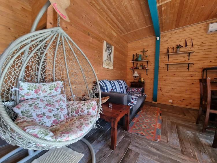 Casă cu 3 camere cu Teren 1000 Mp în Pecineaga