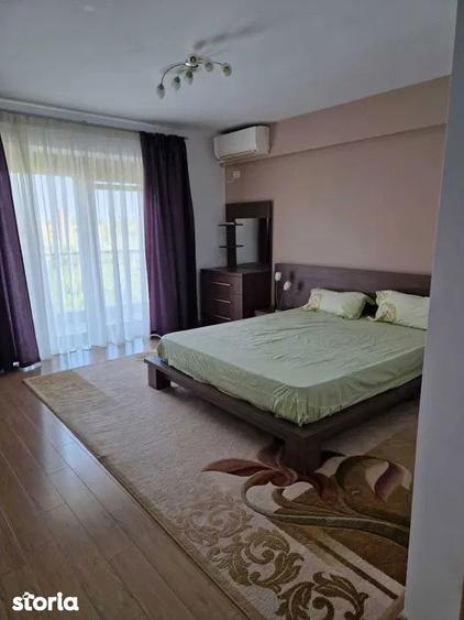 Apartament cu 3 camere decomandat, mobilat în Pajura