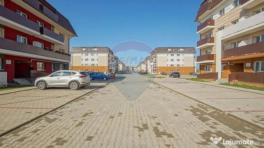 Apartament cu 2 camere decomandat în Sânpetru