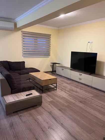 Apartament cu 3 camere semidecomandat, mobilat în Terezian