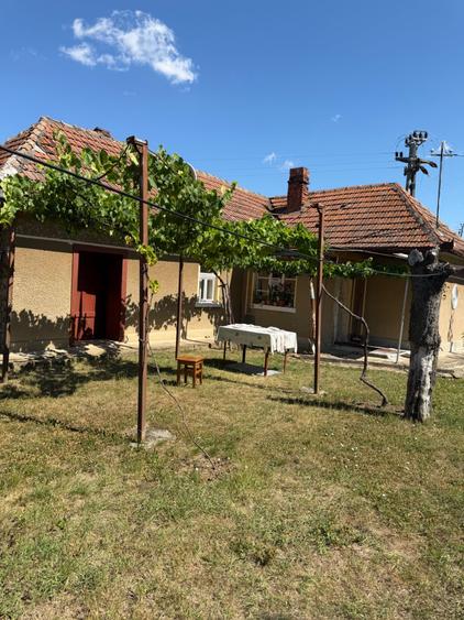 Casă cu 3 camere în Orbău