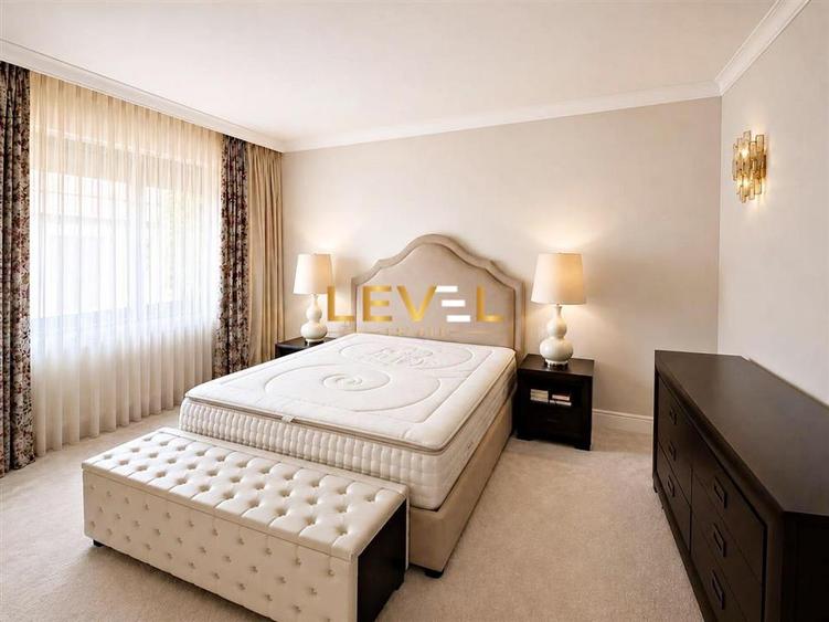 Duplex cu 4 camere cu Canalizare în Pipera