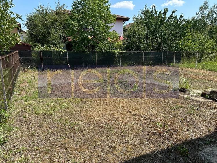 Casă individuală cu 3 camere cu Canalizare în Pipera