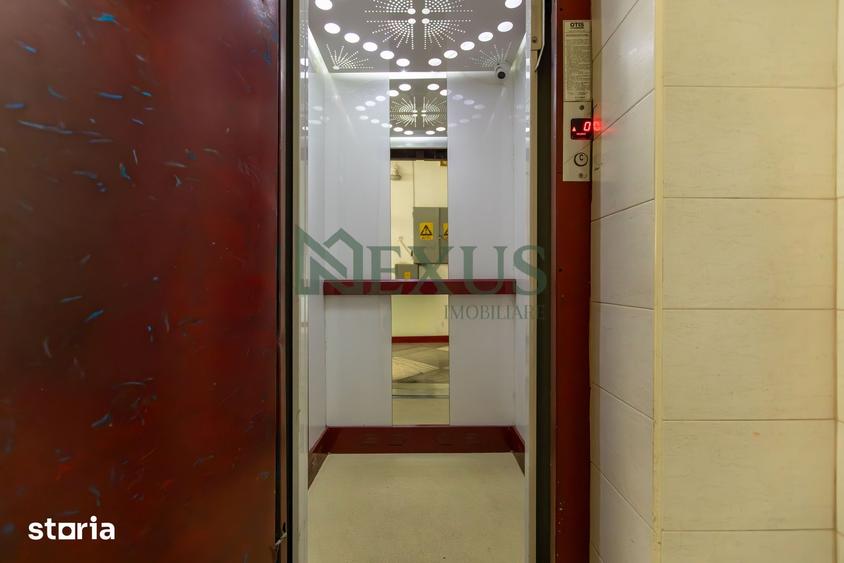 Apartament cu 3 camere decomandat în Cornișa