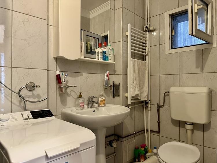 Apartament cu 3 camere decomandat în Gorjului