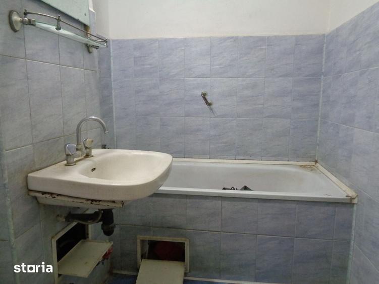 Garsonieră în Pârneava