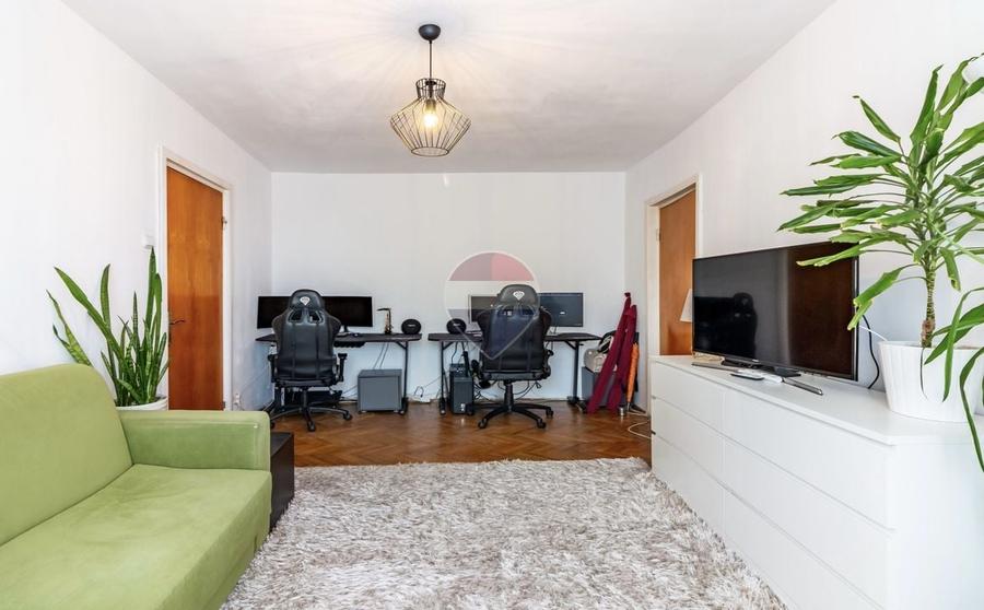 Apartament cu 2 camere decomandat, mobilat în Bucureștii Noi