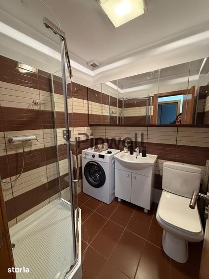 Apartament cu 3 camere în Drumul Taberei