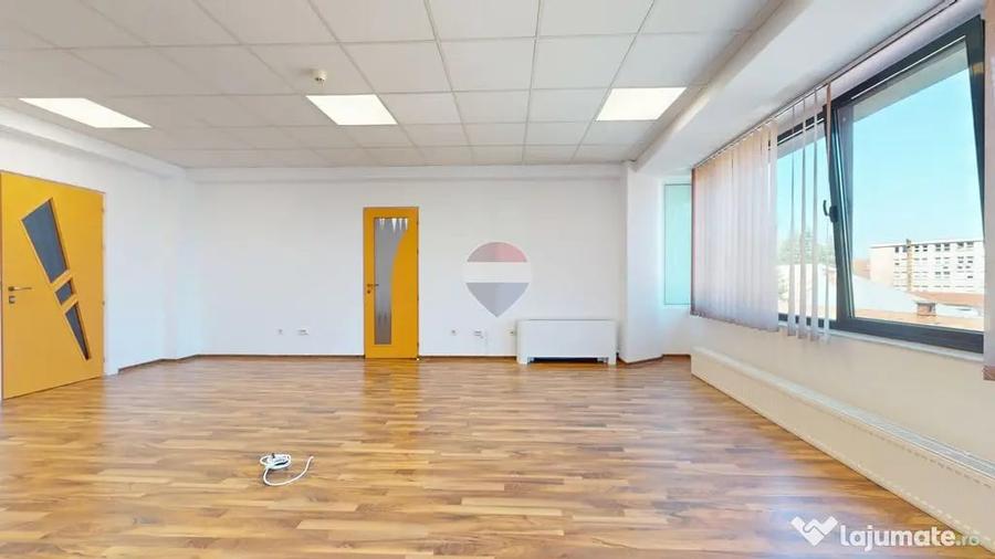 Spațiu comercial, de 110 mp, în Centrul Civic