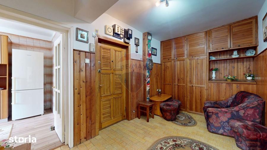 Apartament cu 3 camere decomandat în Eroilor