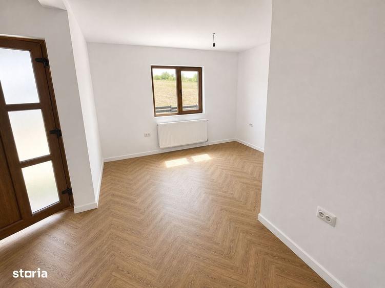 Casă cu 3 camere în Păcurari
