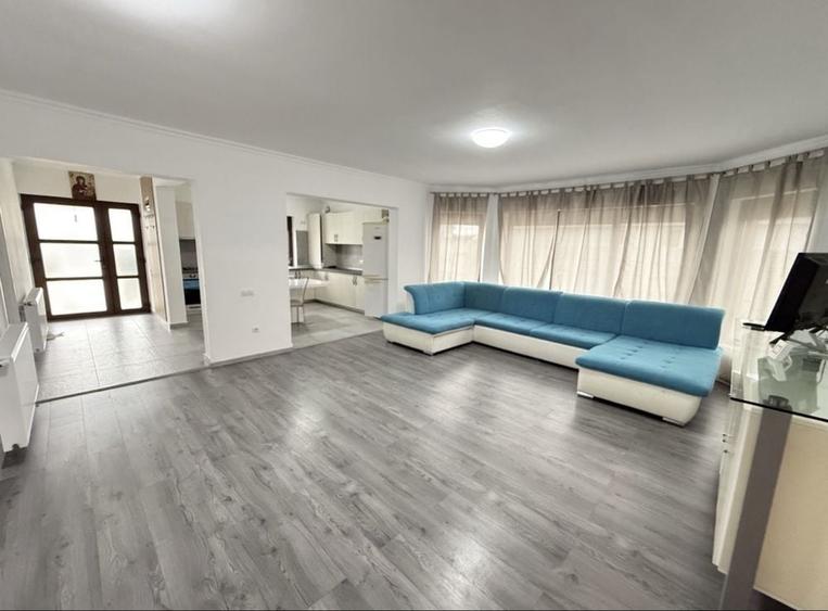 Casă cu 3 camere în Central