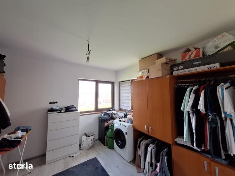 Casă cu 5 camere cu Teren 207 Mp în Apahida