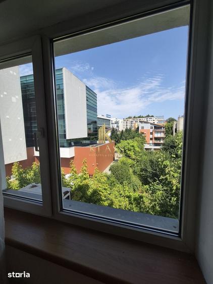 Apartament cu 4 camere decomandat în Herăstrău